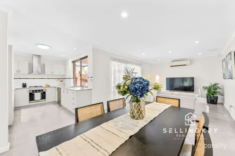 Property photo of 1/201 Boardman Road Canning Vale WA 6155