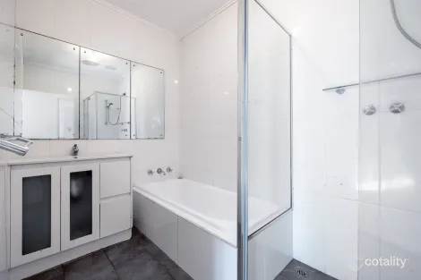 Property photo of 5 Clitus Avenue Glen Iris VIC 3146