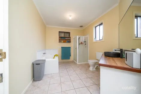 Property photo of 7 Scott Grove Somerville VIC 3912