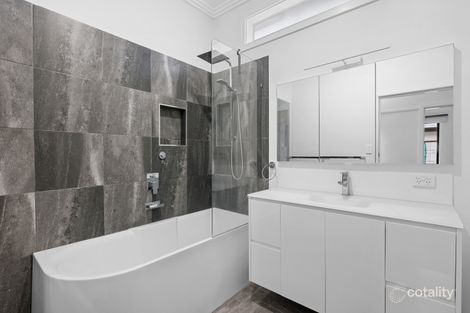 Property photo of 10 Royal Avenue Kennington VIC 3550