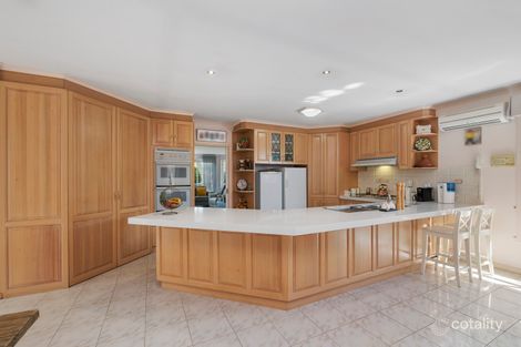 Property photo of 16 Saratoga Crescent Keilor Downs VIC 3038