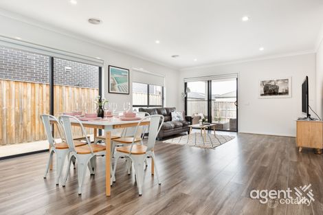 Property photo of 19 Captain Street Officer VIC 3809