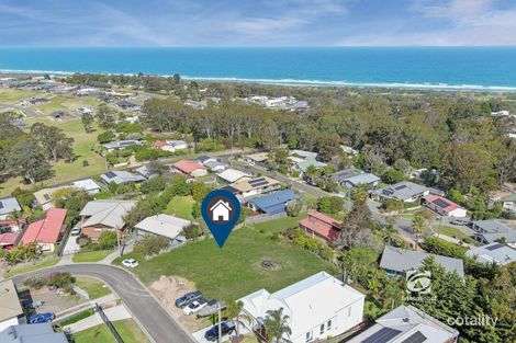 25 Ozone Cres, Lakes Entrance, VIC 3909