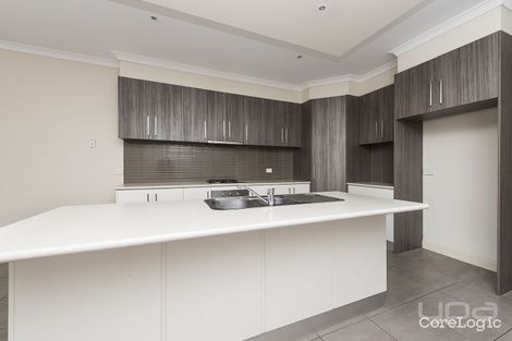 Property photo of 2/13 Ranfurlie Circuit Melton West VIC 3337