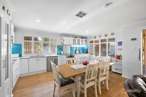 Property photo of 5 Basslet Place Warnbro WA 6169
