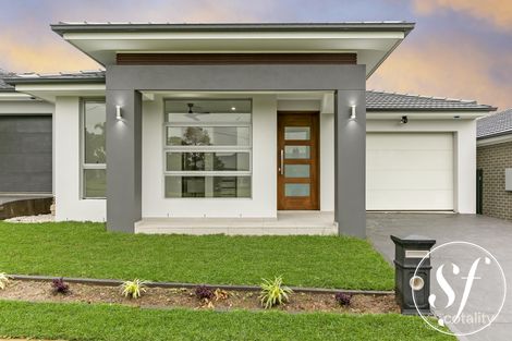 212 Crown St, Grantham Farm, NSW 2765