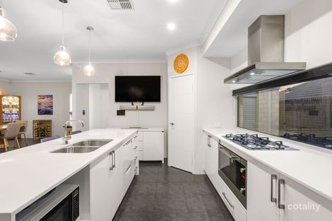 Property photo of 9 Kapula Way Lake Coogee WA 6166