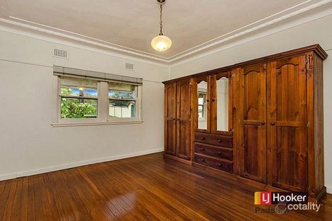 Property photo of 21 Rowland Street Revesby NSW 2212