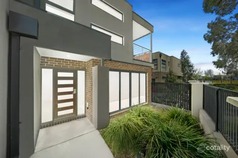 Property photo of 28/8 The Crossing Caroline Springs VIC 3023