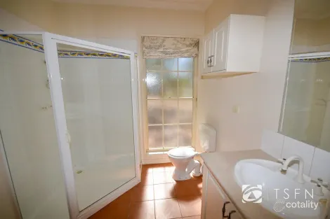 Property photo of 13 Callistemon Close Junortoun VIC 3551