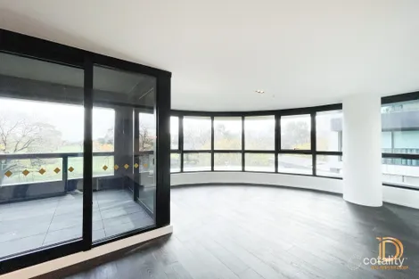 201/20 Queens Rd, Melbourne, VIC 3004