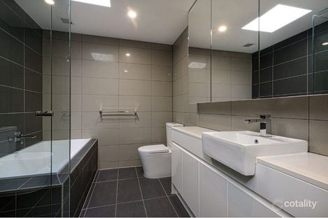 Property photo of 204/3 Faulkner Street Bentleigh VIC 3204
