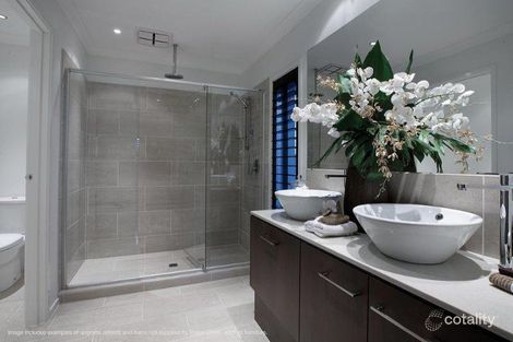 Property photo of 10 Claydon Grove Truganina VIC 3029