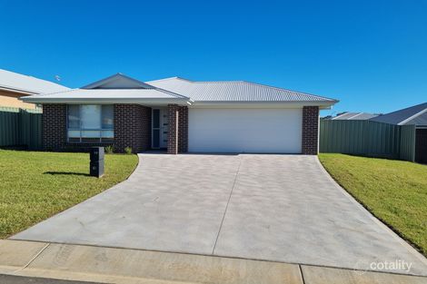 12 Bendigo Cct, Nowra, NSW 2541