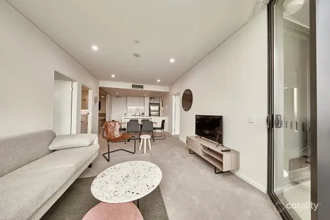 Property photo of 1011/62 Logan Road Woolloongabba QLD 4102