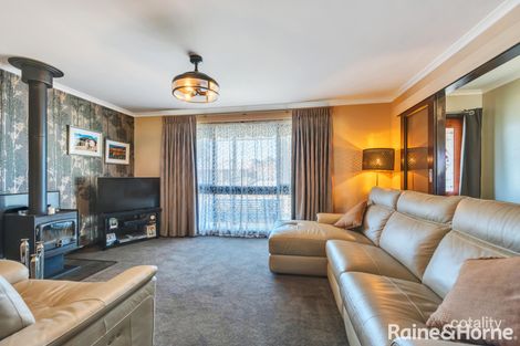 Property photo of 32 Hendrix Crescent Paralowie SA 5108