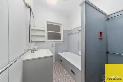 Property photo of 4 Kerran Close Cambridge Park NSW 2747