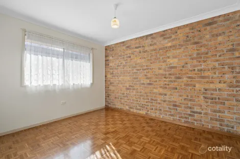 Property photo of 2/72 Wingham Road Taree NSW 2430