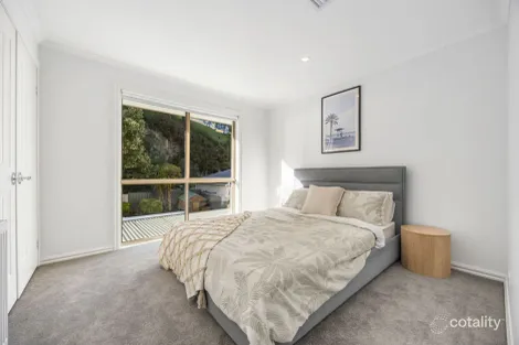 Property photo of 11 Esmond Street Black Hill VIC 3350