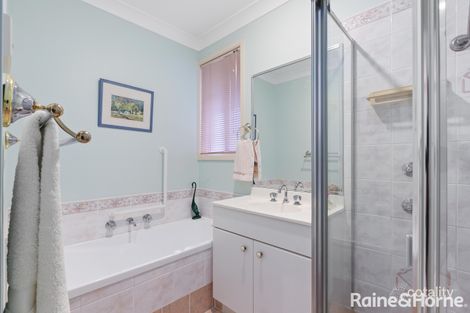 Property photo of 7 Robinia Grove Garden Suburb NSW 2289