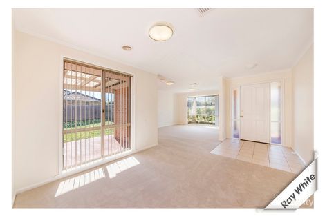Property photo of 18 Freestone Crescent Jerrabomberra NSW 2619
