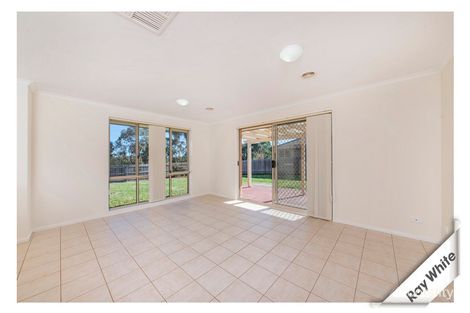 Property photo of 18 Freestone Crescent Jerrabomberra NSW 2619