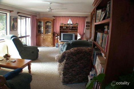 Property photo of 16 Woodlands Drive Rochedale South QLD 4123