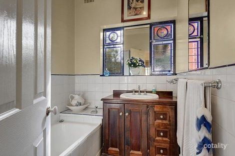 Property photo of 28 Shelley Street Heidelberg Heights VIC 3081