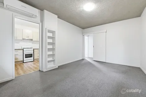 Property photo of 1/9 Albion Road Box Hill VIC 3128
