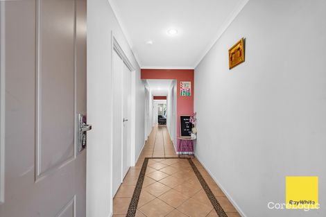 Property photo of 17 Alfred Park Drive Tarneit VIC 3029