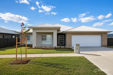 11 Muscat Cl, North Tamworth, NSW 2340