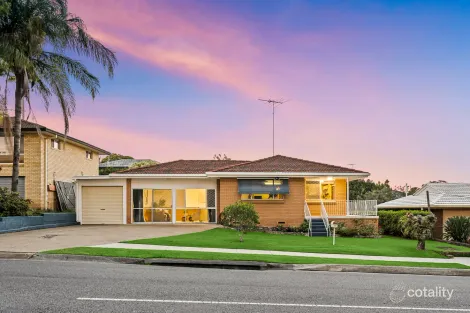 121 Greenmeadow Rd, Mansfield, QLD 4122
