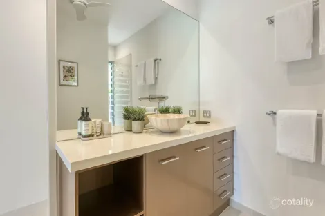 Property photo of 8 Cascade Drive Craiglie QLD 4877