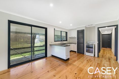 Property photo of 3 Fletcher Road Cranbourne South VIC 3977