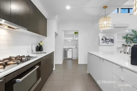 Property photo of 8 Gemini Circuit Coomera QLD 4209