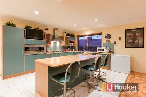 Property photo of 18 Kristina Court Pakenham VIC 3810
