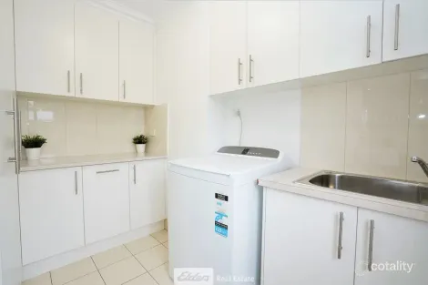Property photo of 35 Curtin Street Griffith NSW 2680