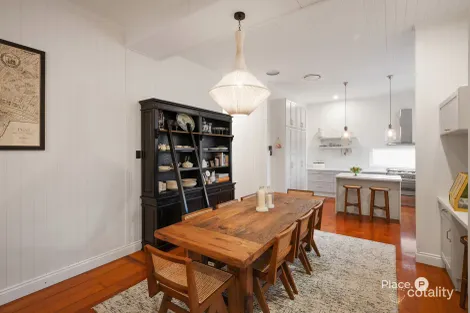 Property photo of 10 Derby Street Coorparoo QLD 4151