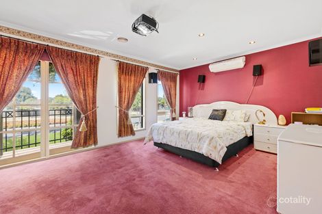 Property photo of 10 Castleton Avenue Tarneit VIC 3029