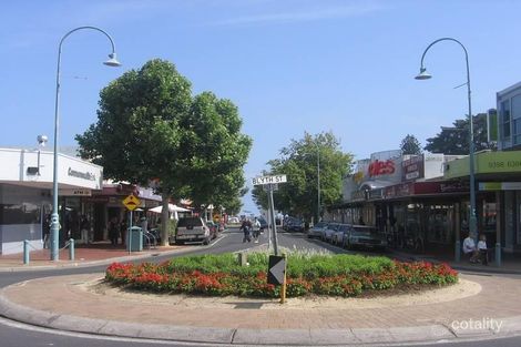 Property photo of 4 Seaholme Avenue Seaholme VIC 3018