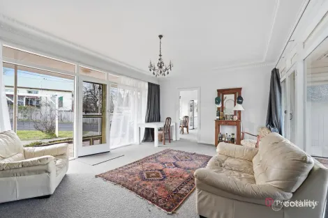 Property photo of 203 Marsh Street Armidale NSW 2350