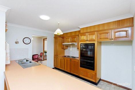 Property photo of 33 Beveridge Drive Green Point NSW 2251