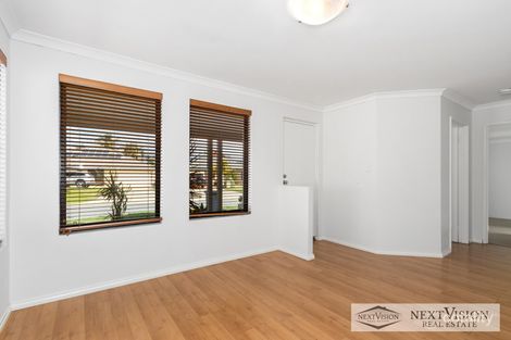 Property photo of 19 Gillen Way Success WA 6164