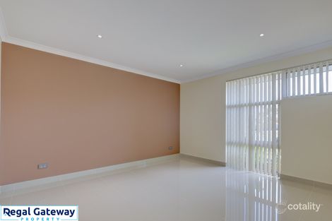 Property photo of 10 Massicot Road Treeby WA 6164