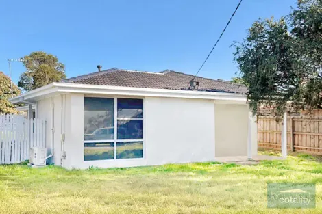 9 Fairbairn Rd, Cranbourne, VIC 3977