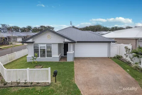 Property photo of 50 Crooke Street Highfields QLD 4352