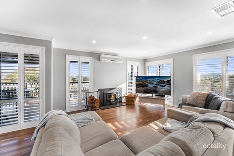 Property photo of 16 Kristina Court Pakenham VIC 3810