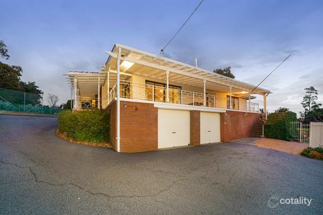 Property photo of 32 Nelson Crescent Lesmurdie WA 6076