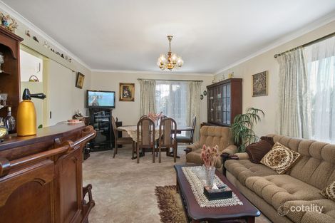 Property photo of 102 Kookaburra Avenue Werribee VIC 3030