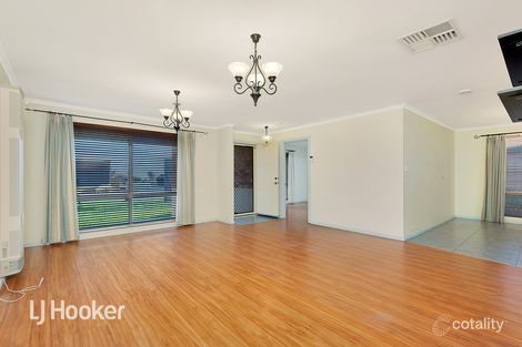 Property photo of 32 Yeovil Circuit Craigmore SA 5114